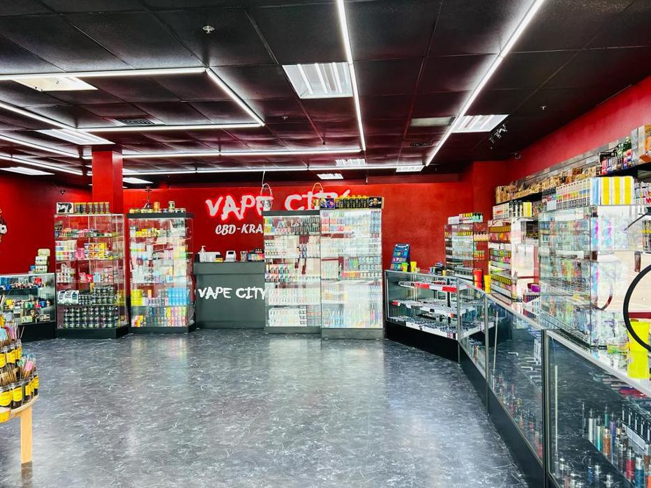 elfbar nachfüll pod läuft aus Vaporizer Store and Tobacco Shop in Corsicana, 75110 | Vape City