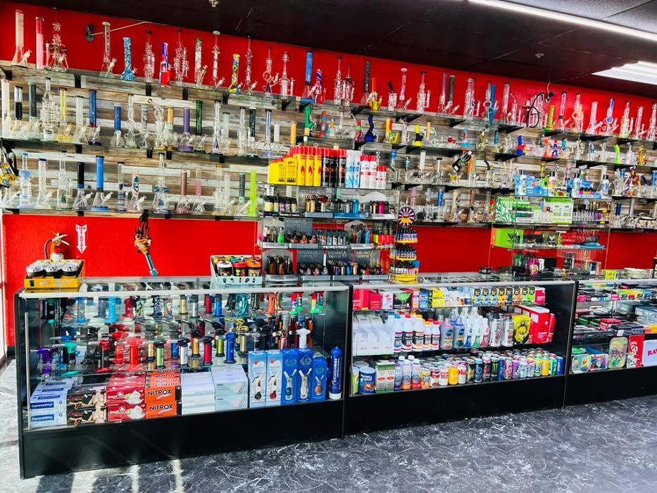 is smok nord 5 for salt nic Island vape shop, 6400 South Blvd, Ste B, Charlotte, NC 28217, US main image 1