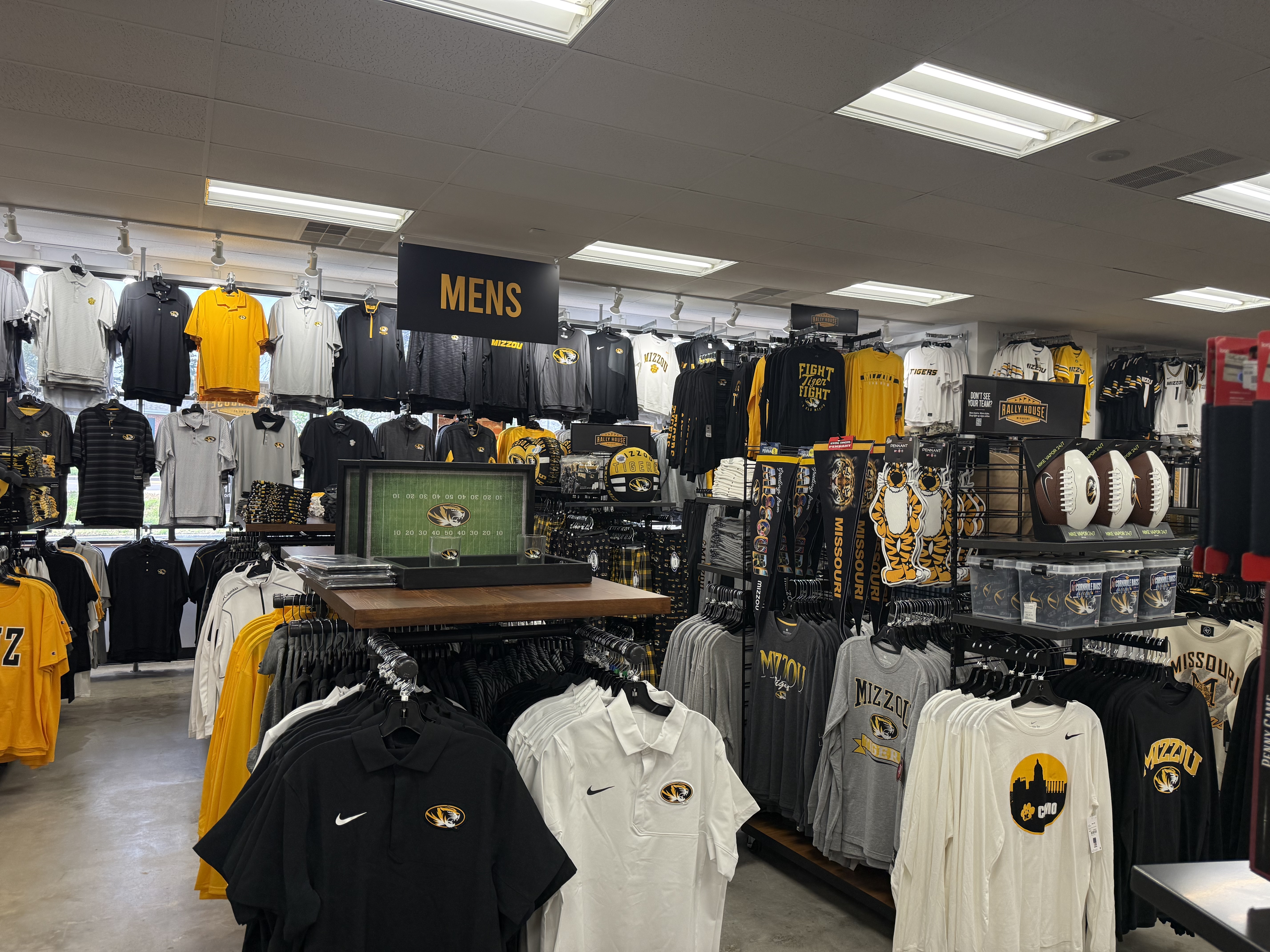 Rally House Crossroads Columbia INTERIOR