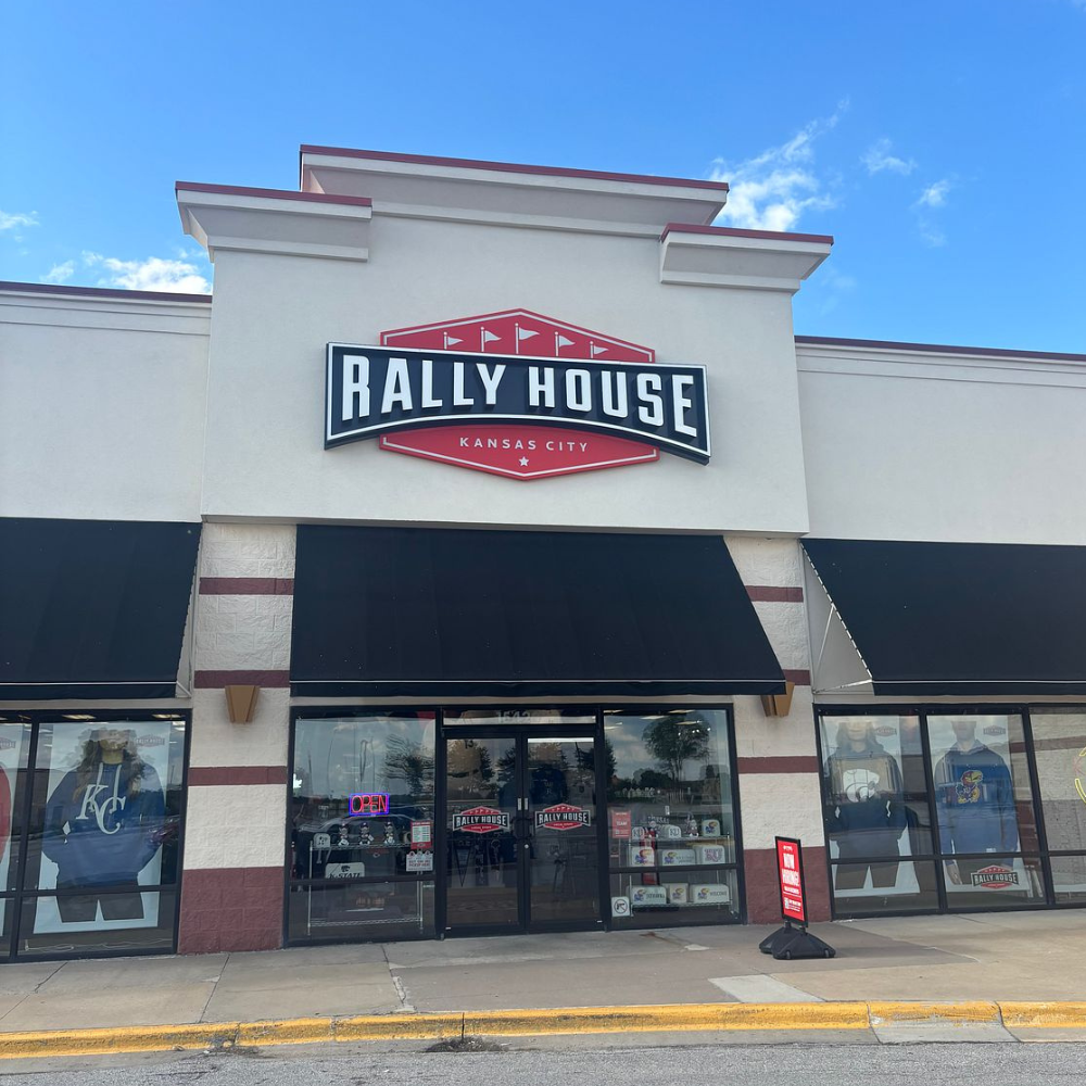 Rally House Shawnee Station EXTERIOR
