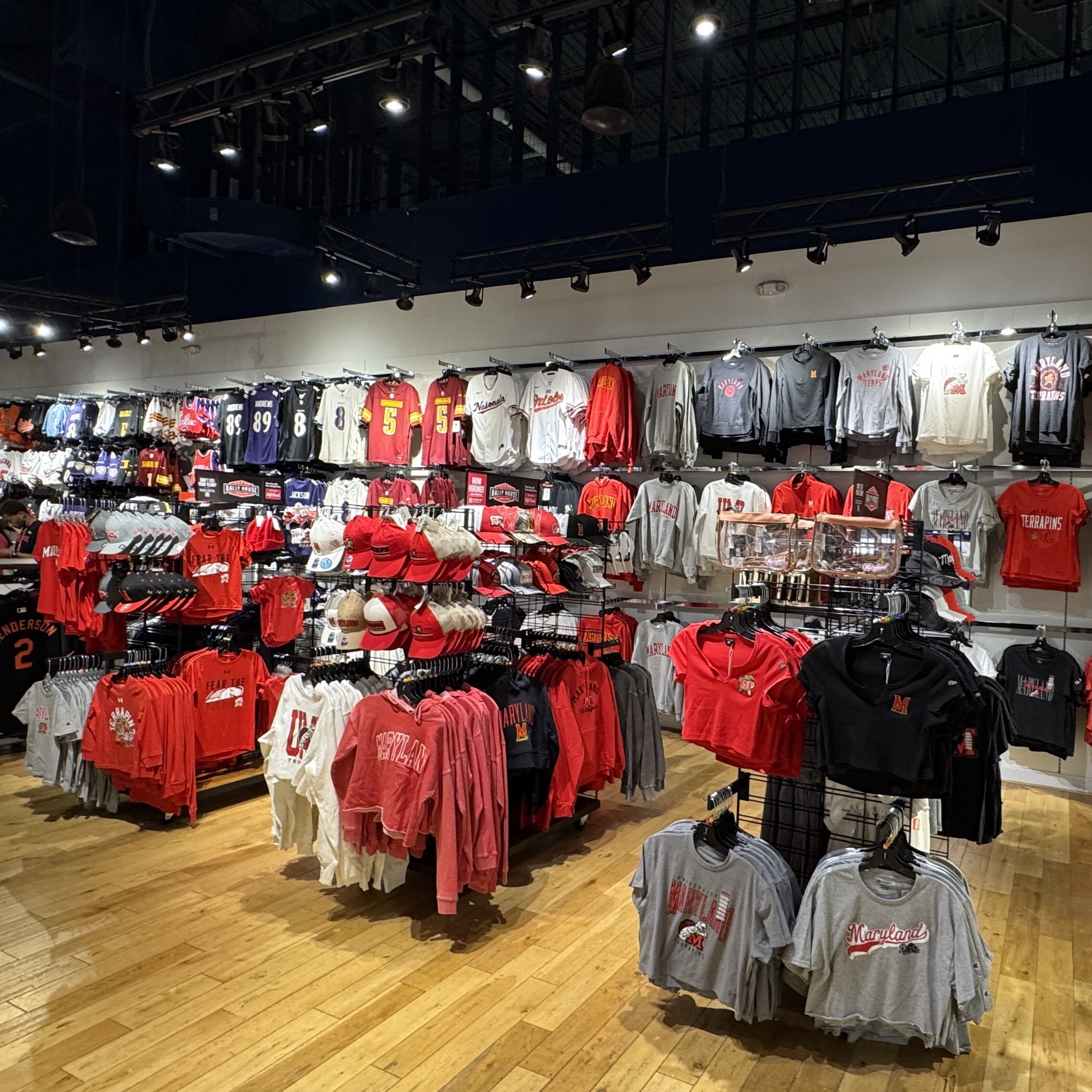 Rally House Arundel Mills INTERIOR