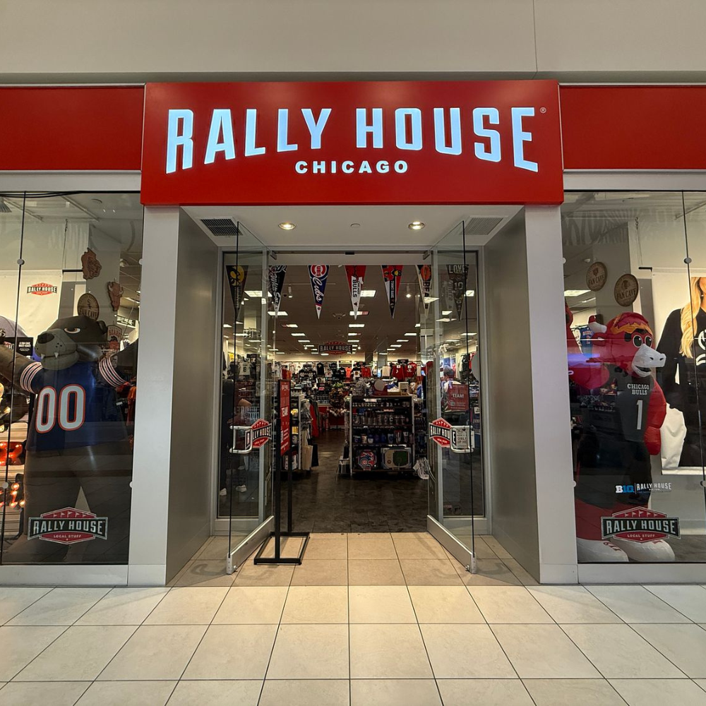 Rally House Fashion Outlets of Chicago EXTERIOR