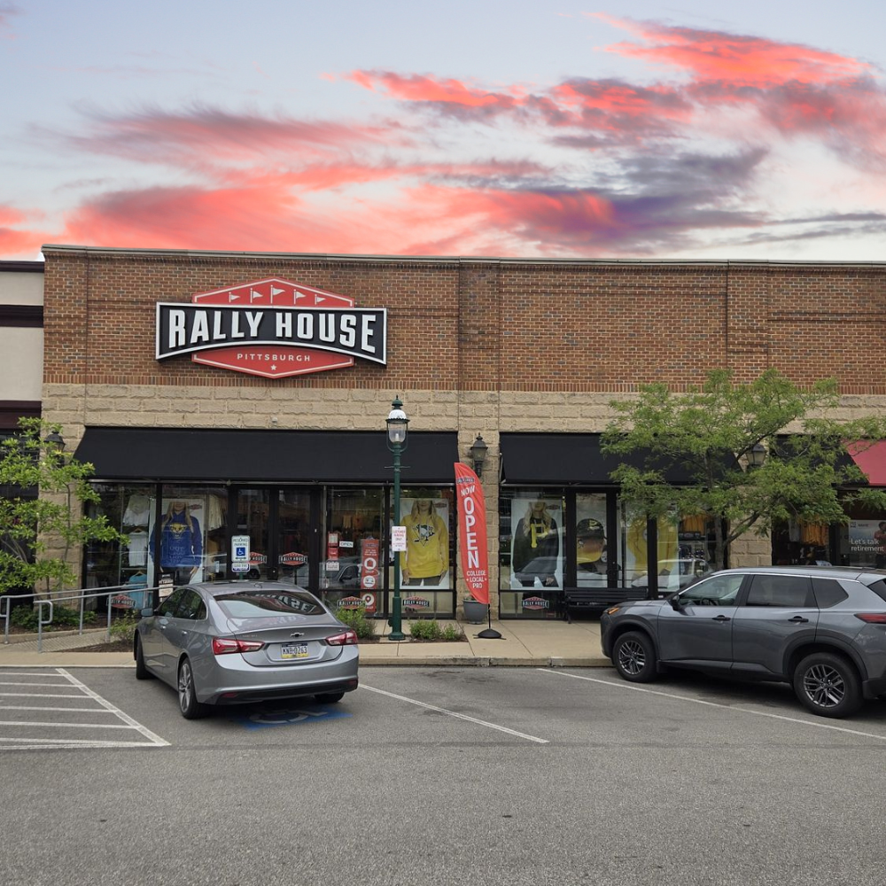 Rally House Waterfront EXTERIOR