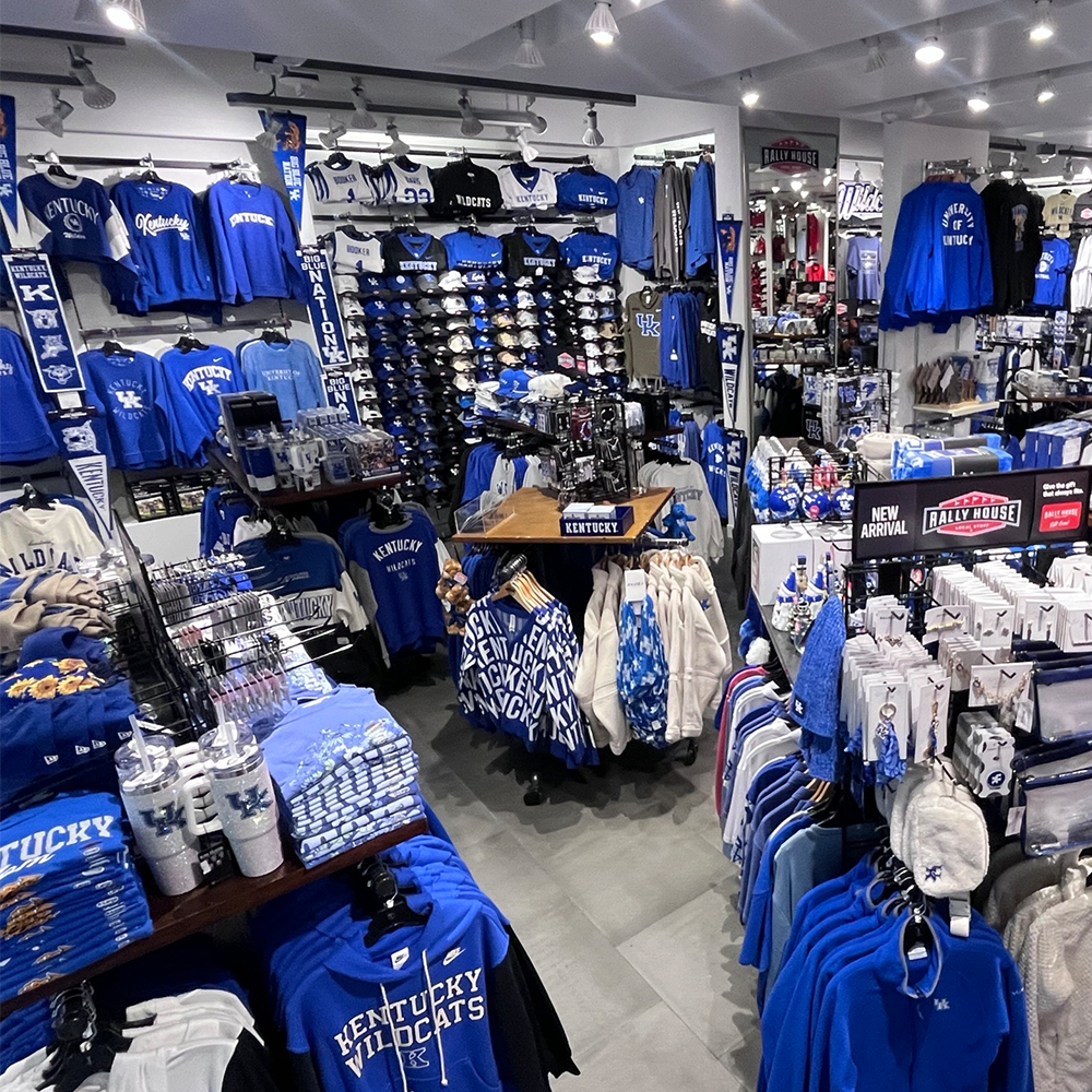 Rally House Mall St. Matthews INTERIOR