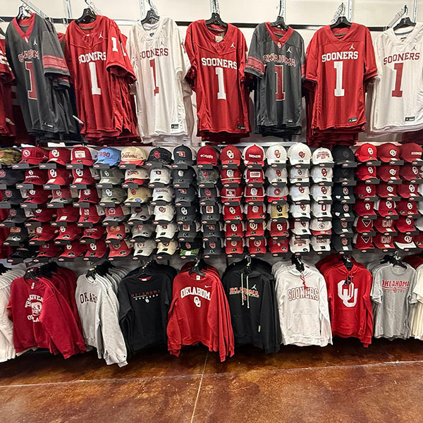 Rally House Tulsa Hills INTERIOR