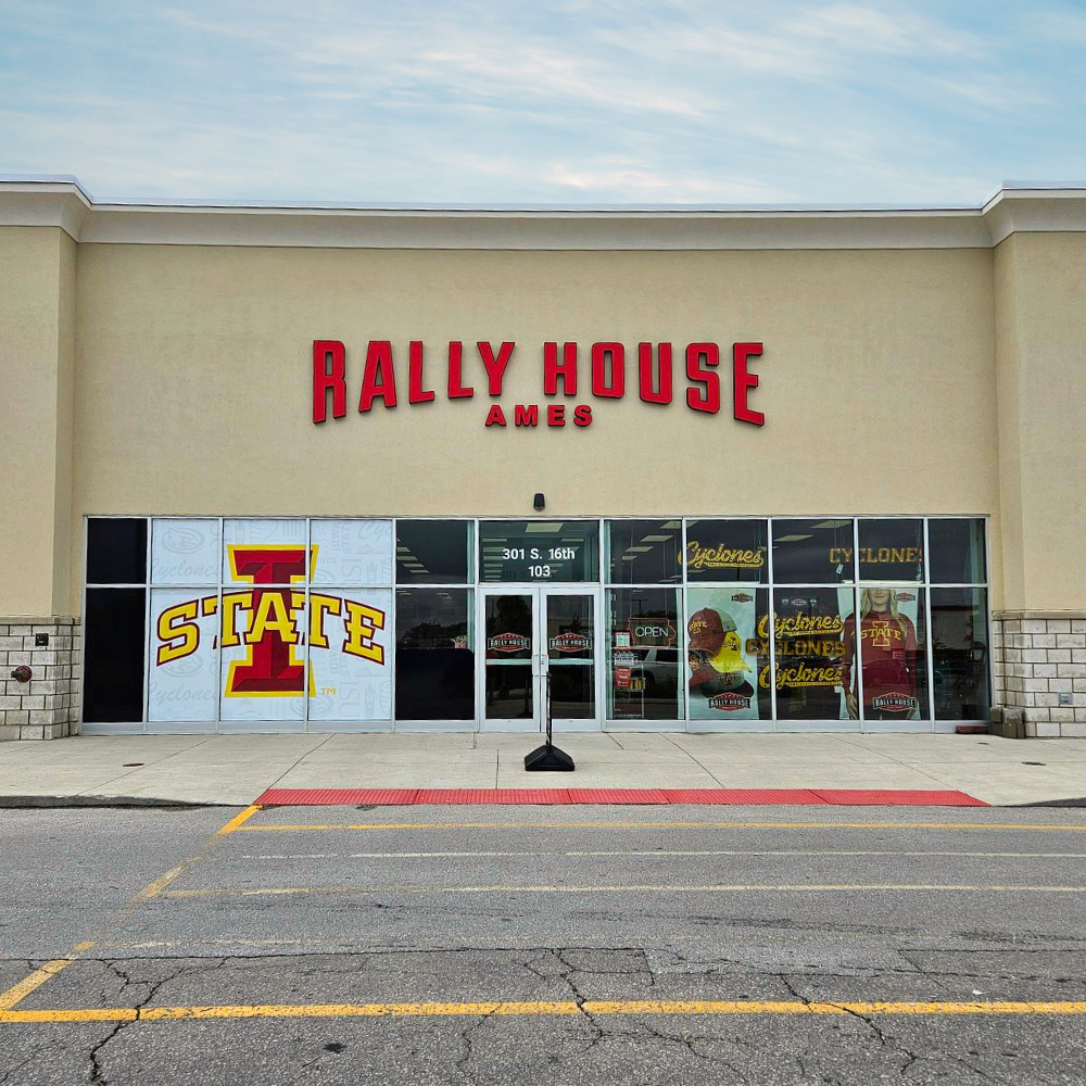 Rally House Duff Plaza EXTERIOR