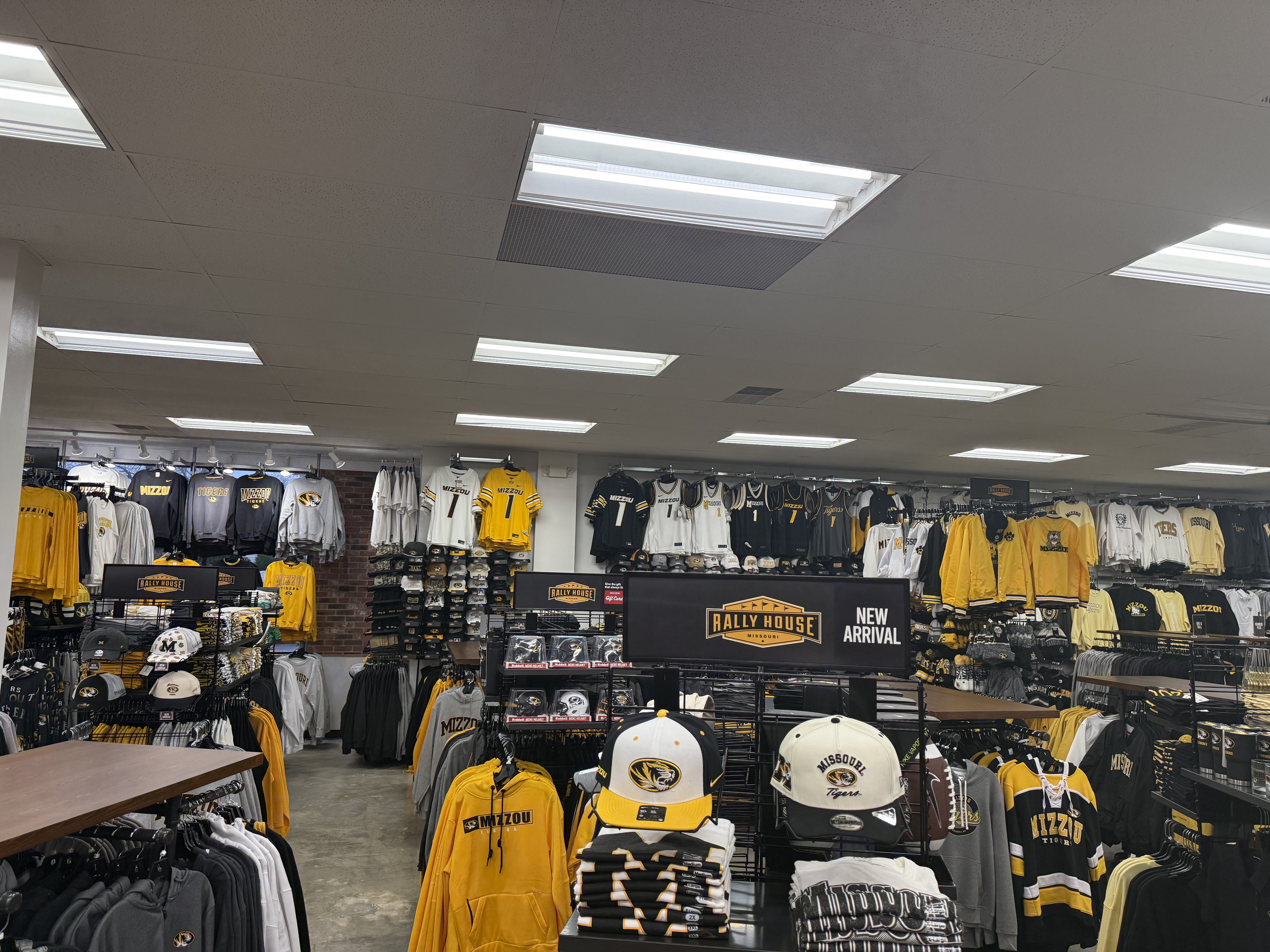 Rally House Crossroads Columbia INTERIOR