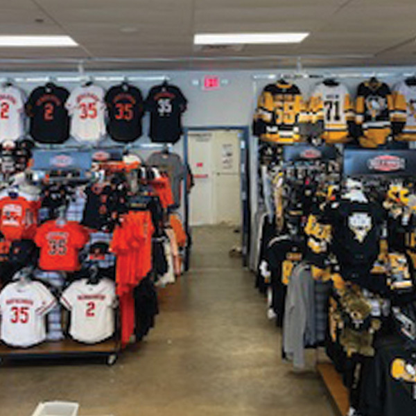 Rally House Tanger Hershey INTERIOR