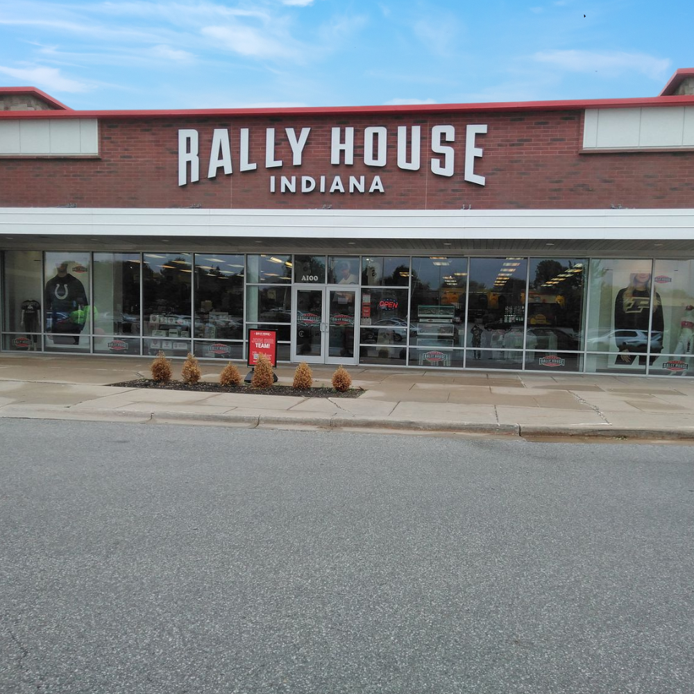 Rally House Erskine Plaza EXTERIOR