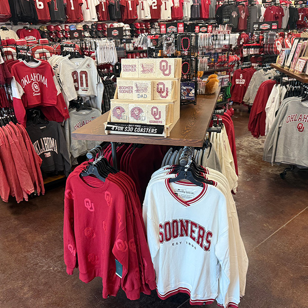 Rally House Tulsa Hills INTERIOR