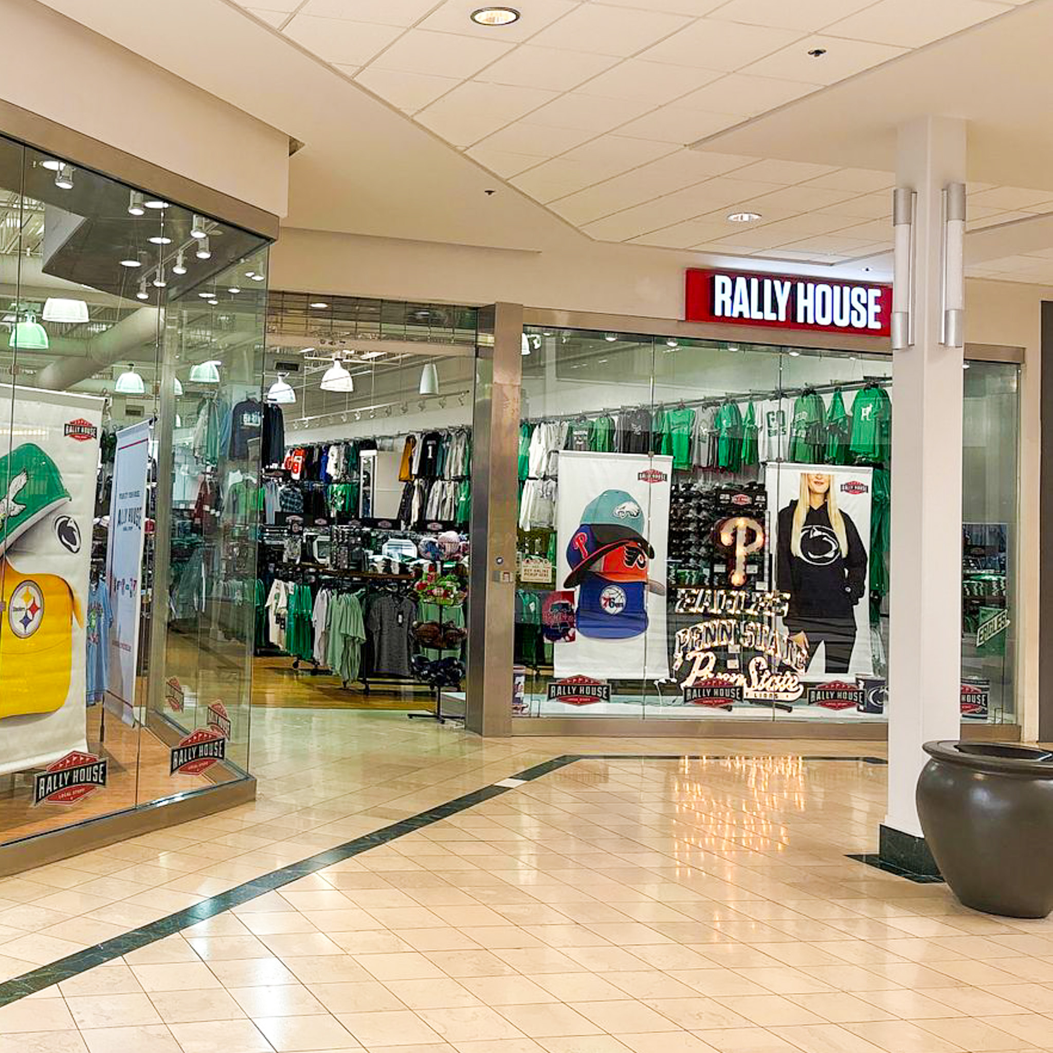 Rally House Lehigh Valley Mall EXTERIOR