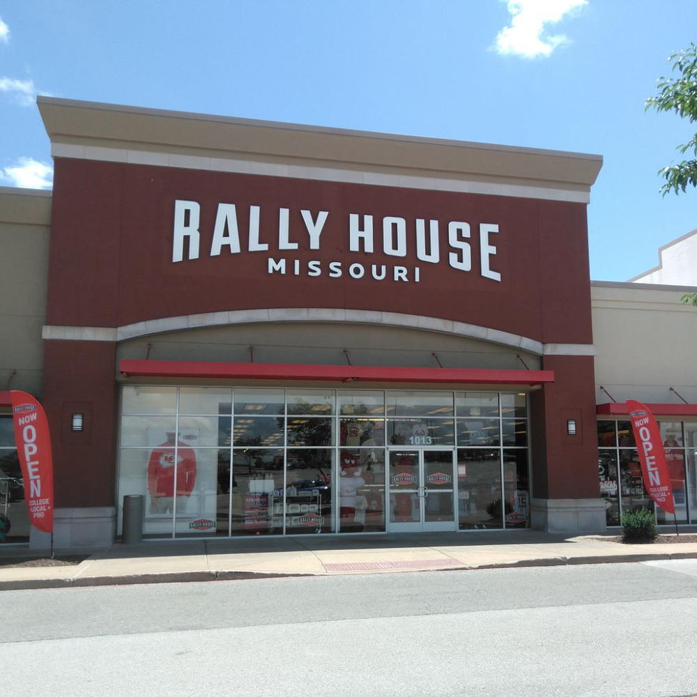 Rally House Branson Hills EXTERIOR