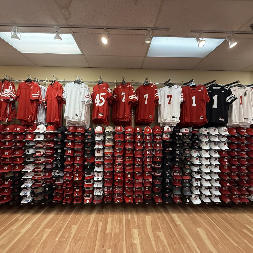 Best of Big Red - Rally House Clocktower Shopping Center INTERIOR