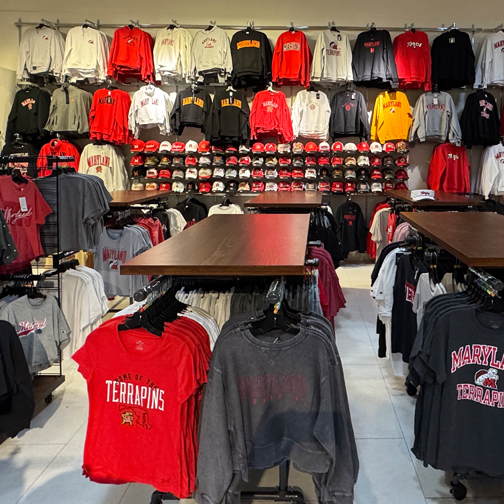 Rally House Potomac Mills INTERIOR