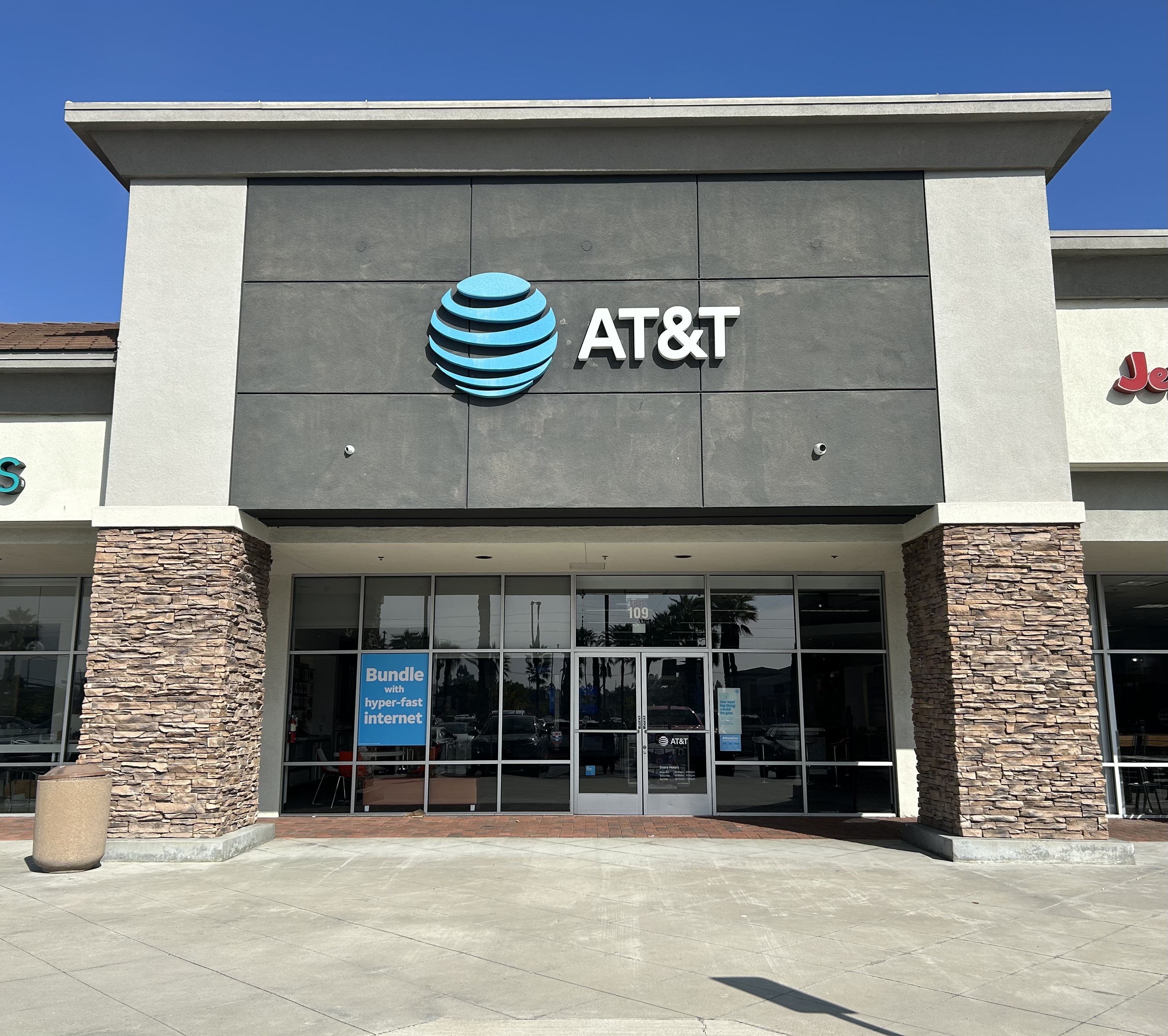 Cell Phone Store in Huntington Beach | iPhones, Samsung Phones, Prepaid ...