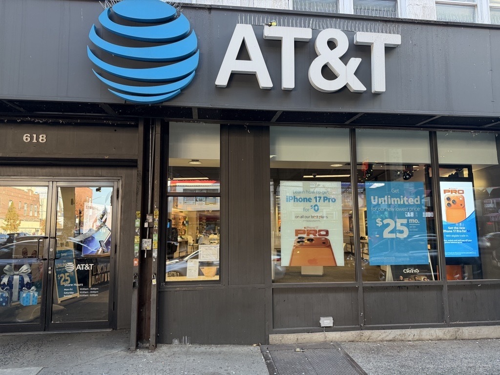 Cell Phone Store in Brooklyn | iPhones, Samsung Phones, Prepaid Phones ...