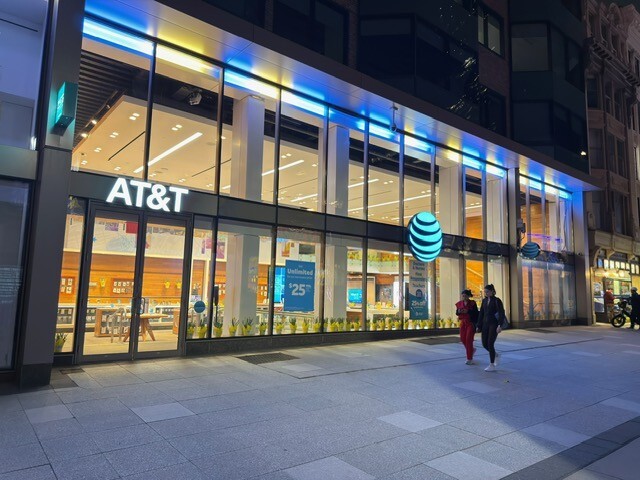 Cell Phone Store in Boston | iPhones, Samsung Phones, Prepaid Phones ...