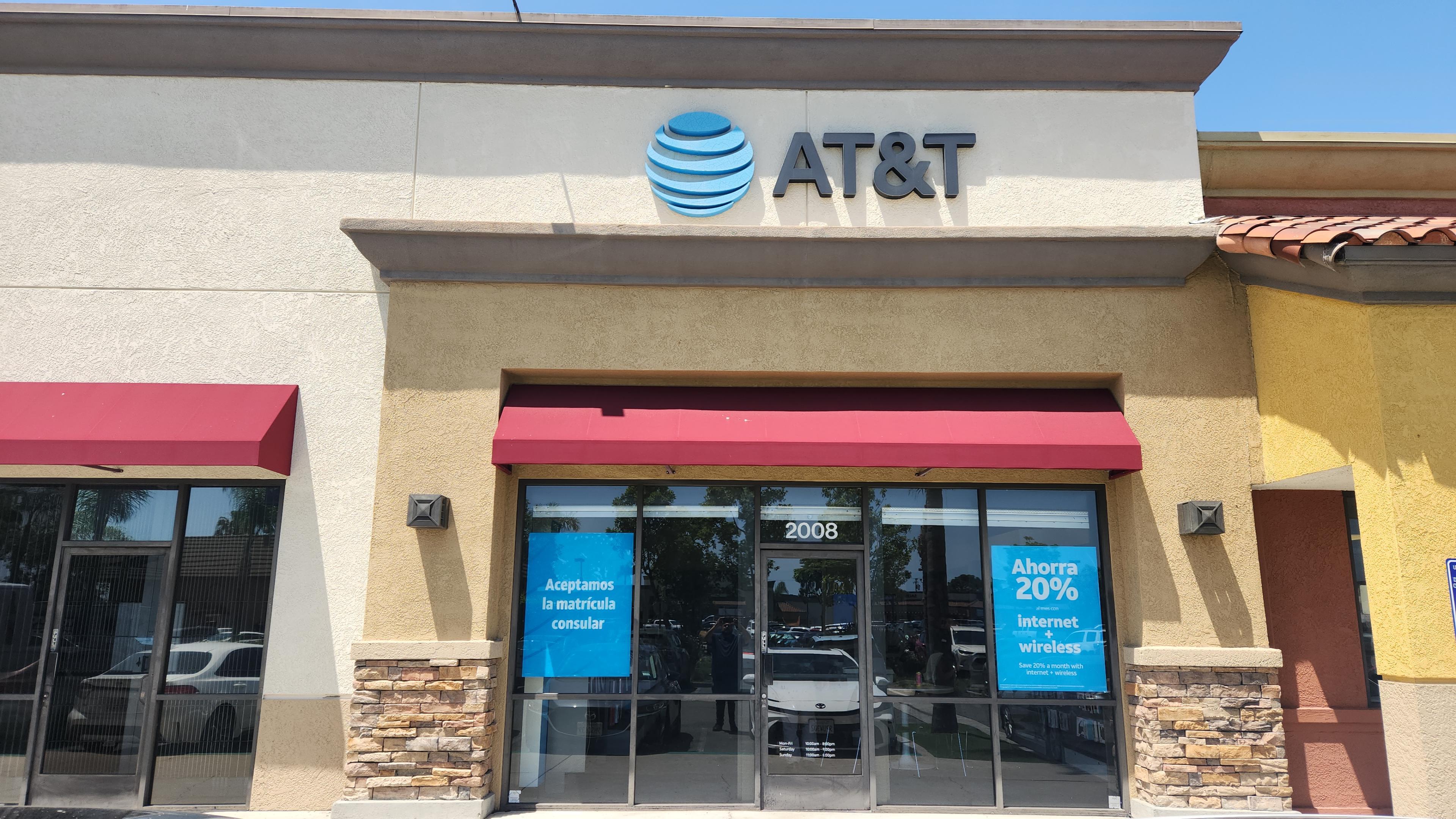 Cell Phone Store in Anaheim | iPhones, Samsung Phones, Prepaid Phones ...