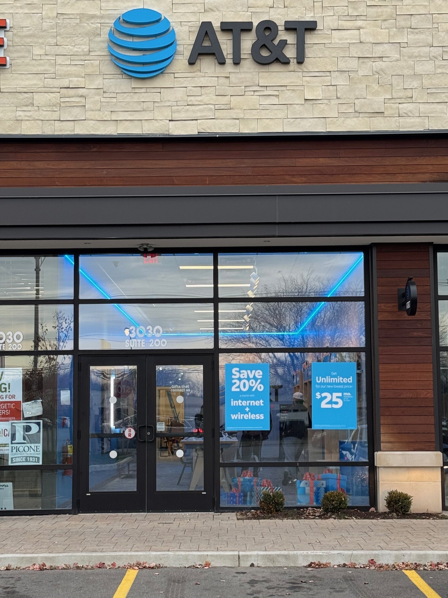 Cell Phone Store in Amherst | iPhones, Samsung Phones, Prepaid Phones ...
