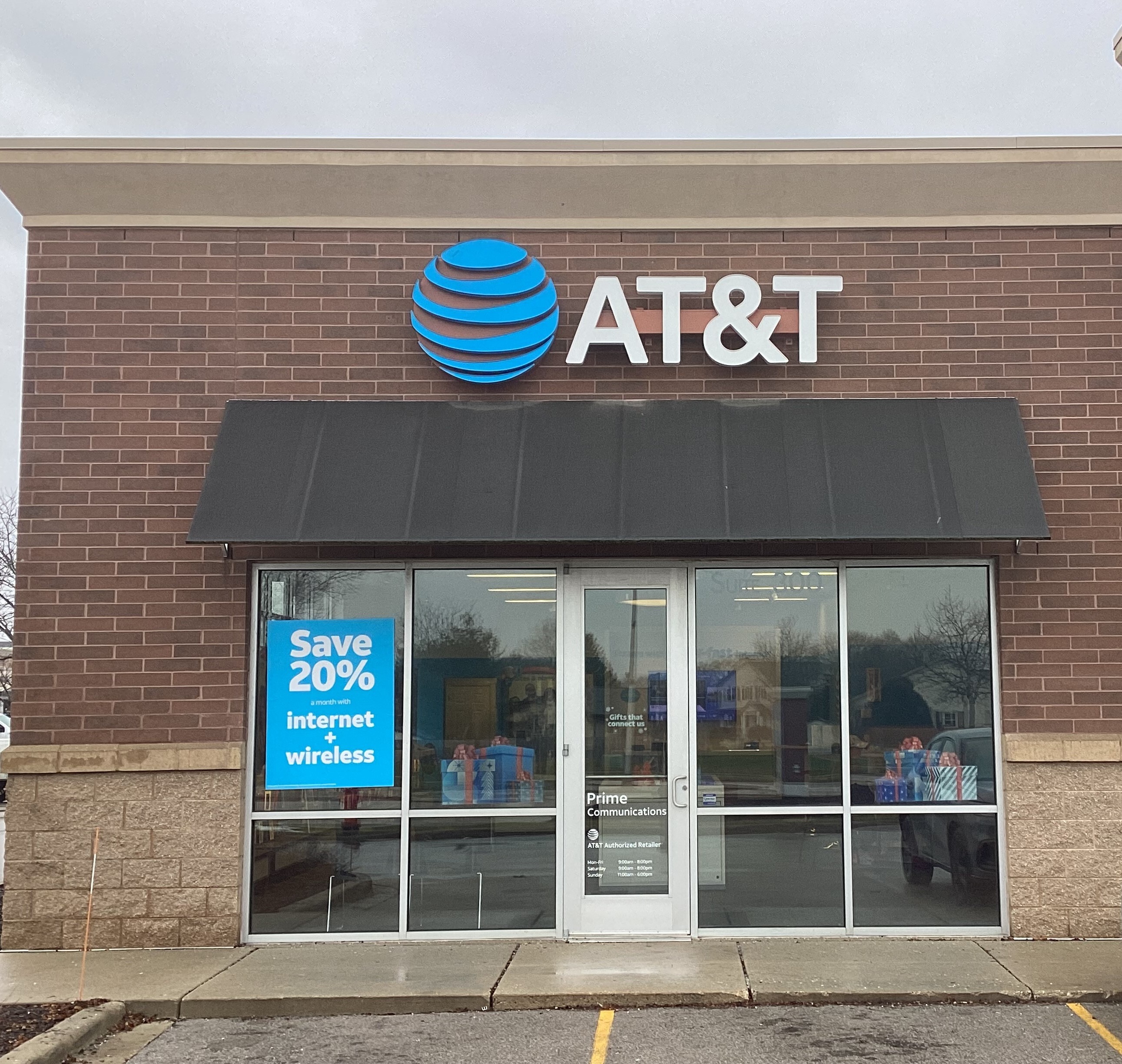 AT&T Oak Creek | Cell Phones, Wireless Plans & Accessories | 8241 S ...