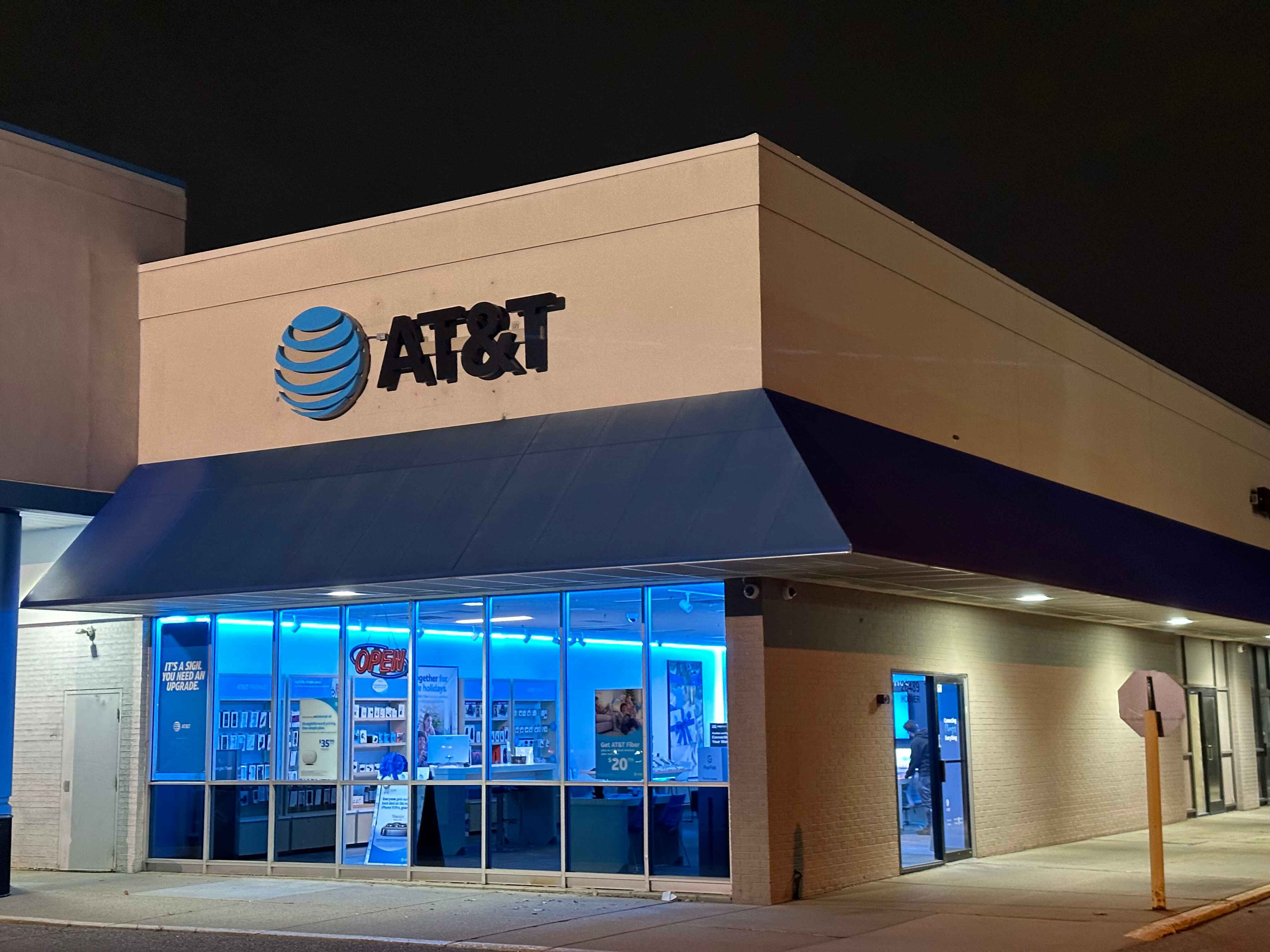 Cell Phone Store in Warren | iPhones, Samsung Phones, Prepaid Phones ...