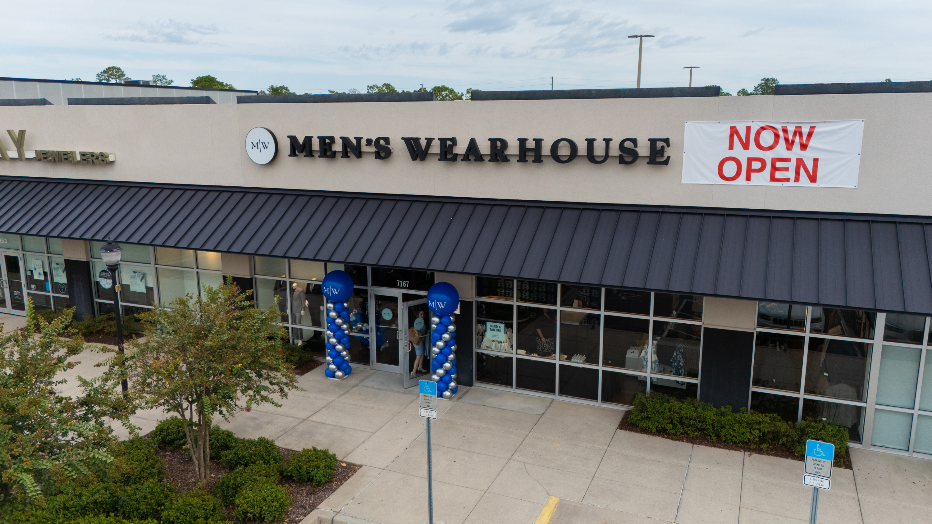 Men's Wearhouse in BROOKSVILLE,FL