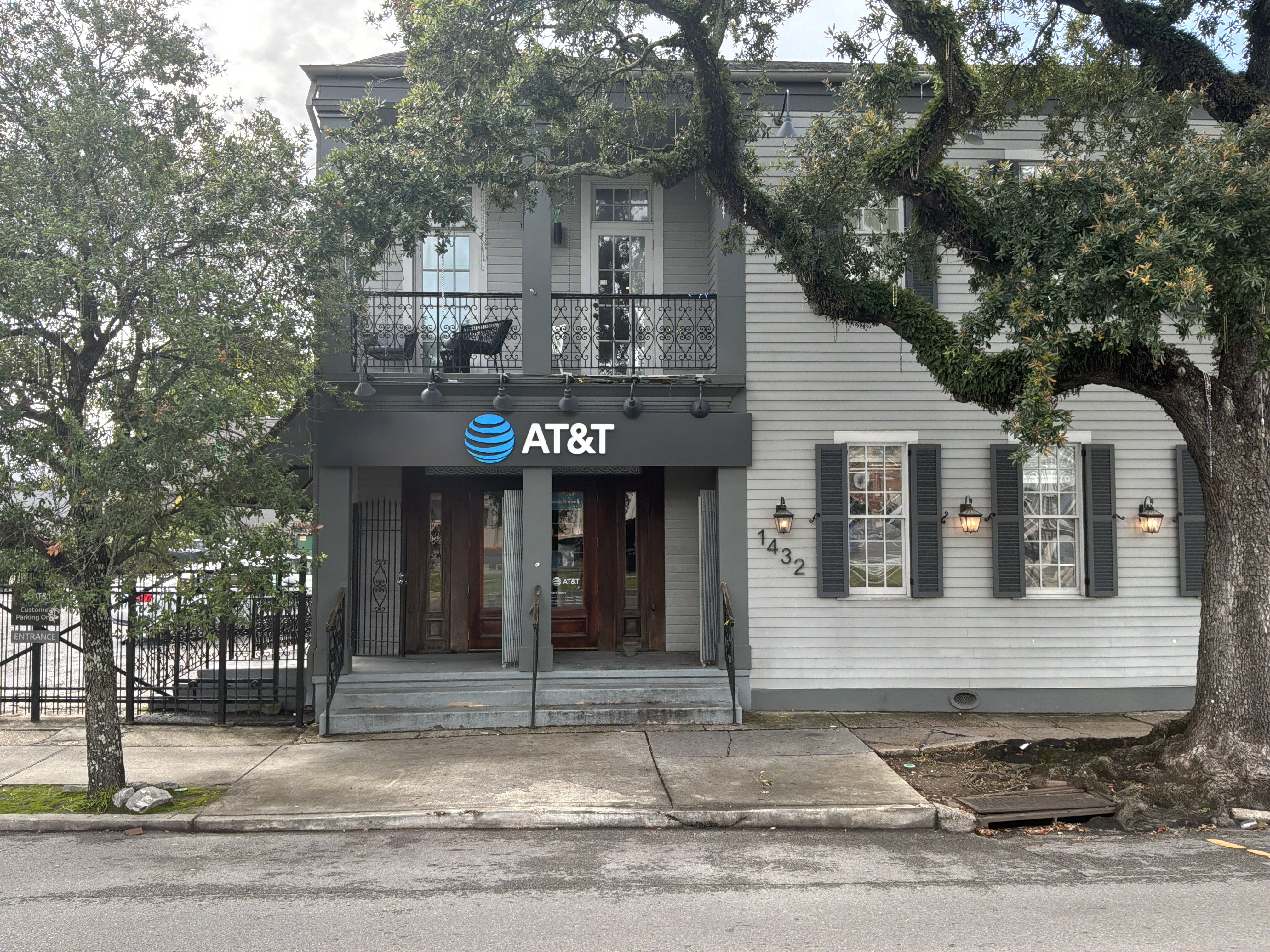 AT&T