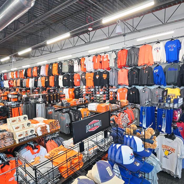 Rally House Tulsa Premium Outlets INTERIOR
