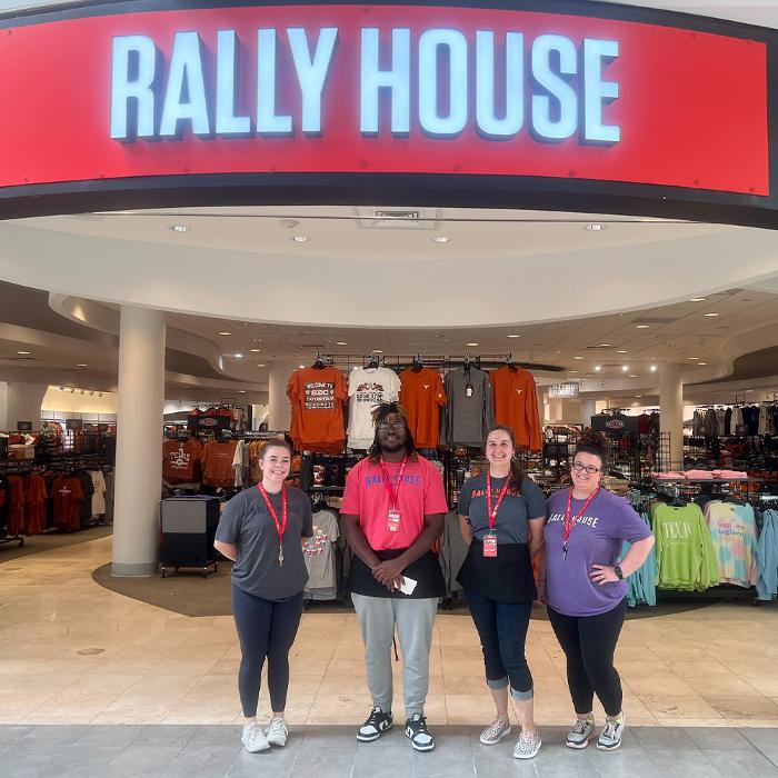 Rally House Lakeline Mall INTERIOR