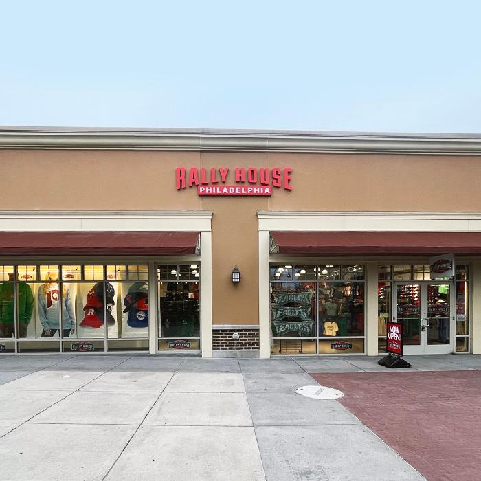 Rally House Gloucester Premium Outlets EXTERIOR