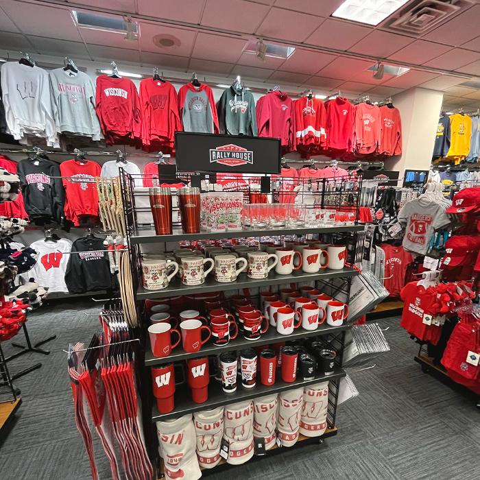 Rally House Southridge Mall INTERIOR