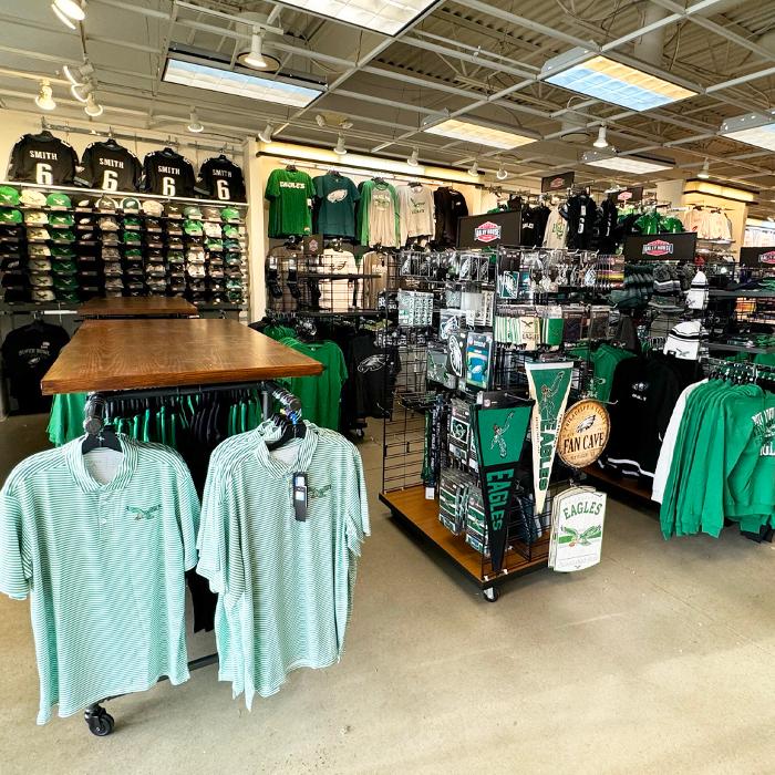 Rally House Jackson Premium Outlets INTERIOR