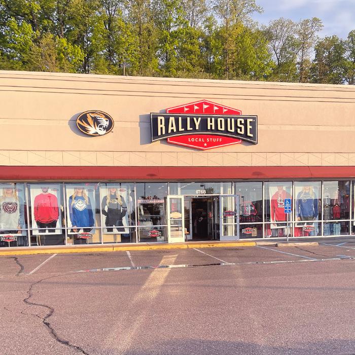 Rally House Fenton EXTERIOR