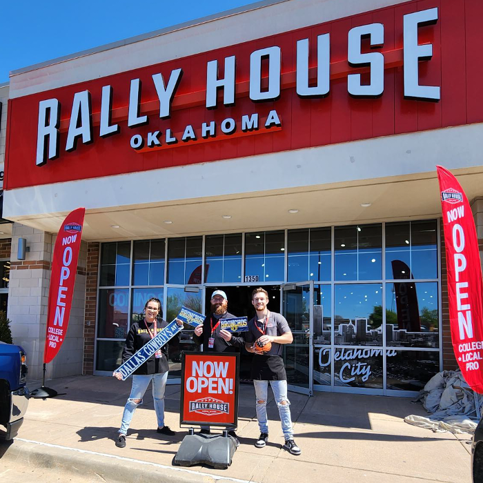 Rally House Edmond EXTERIOR