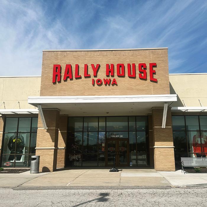 Rally House Metro Crossing EXTERIOR