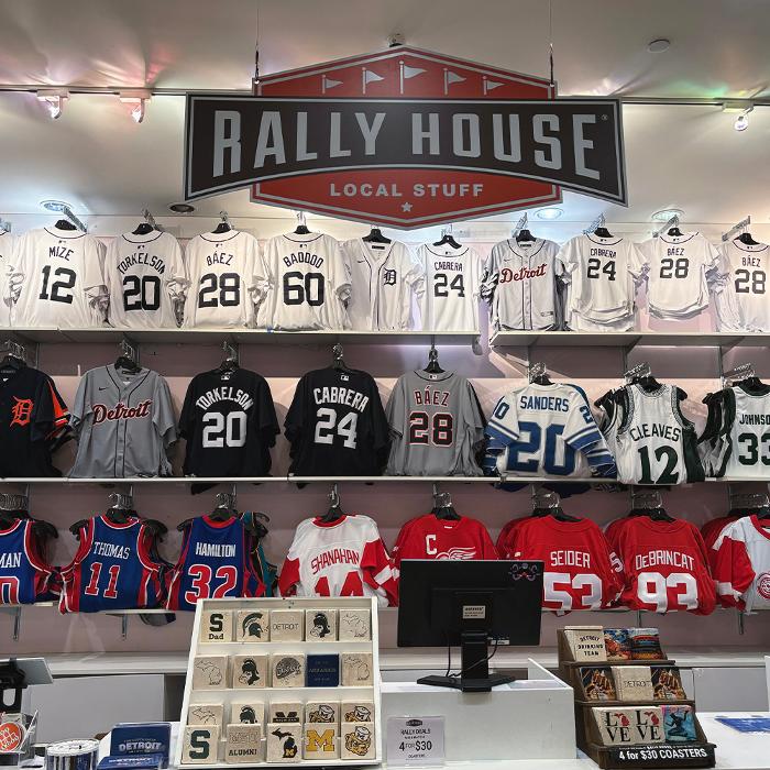 Rally House Twelve Oaks Mall INTERIOR
