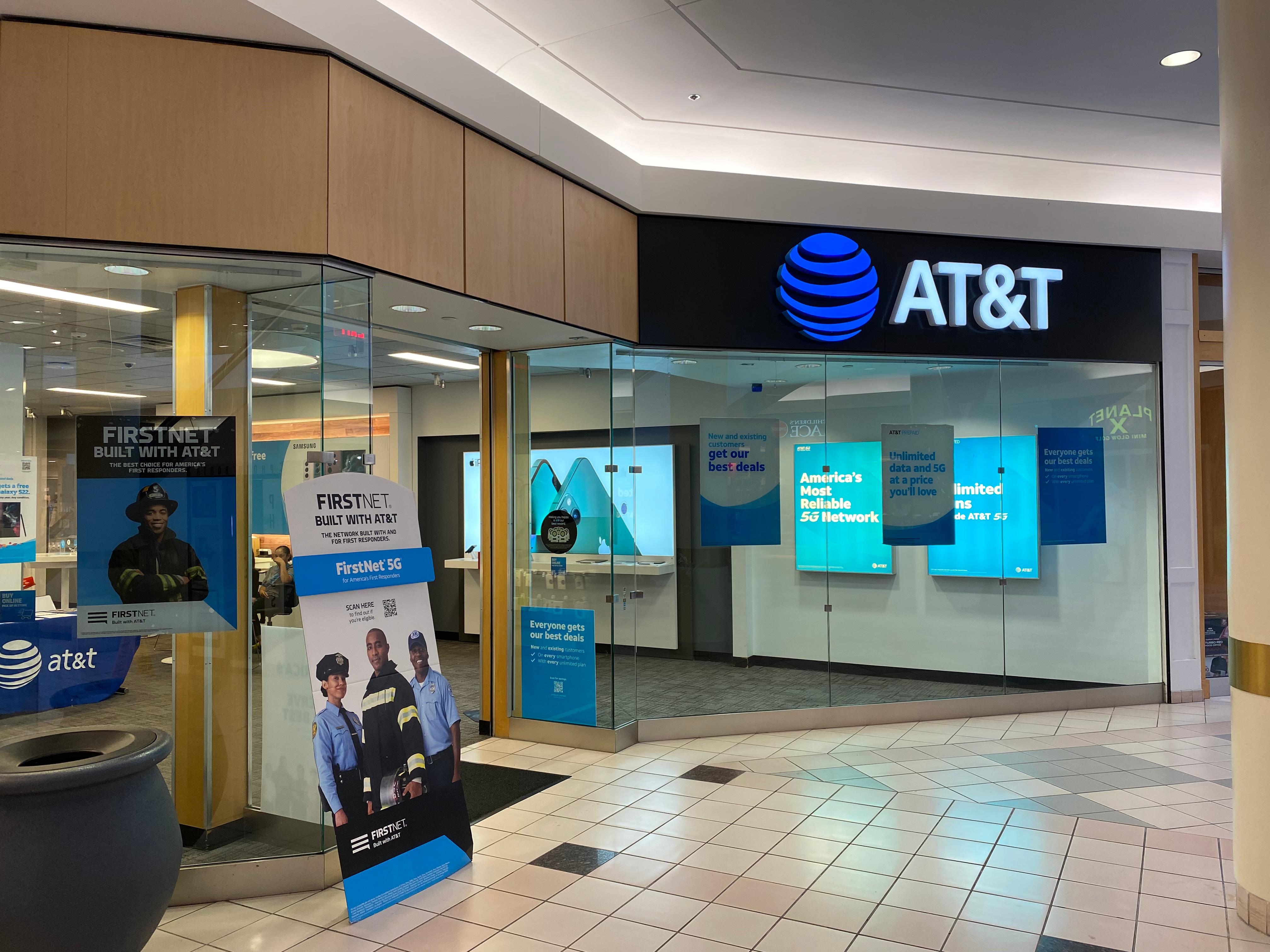 AT&T Saugus | Cell Phones, Wireless Plans & Accessories | 1201 Broadway ...