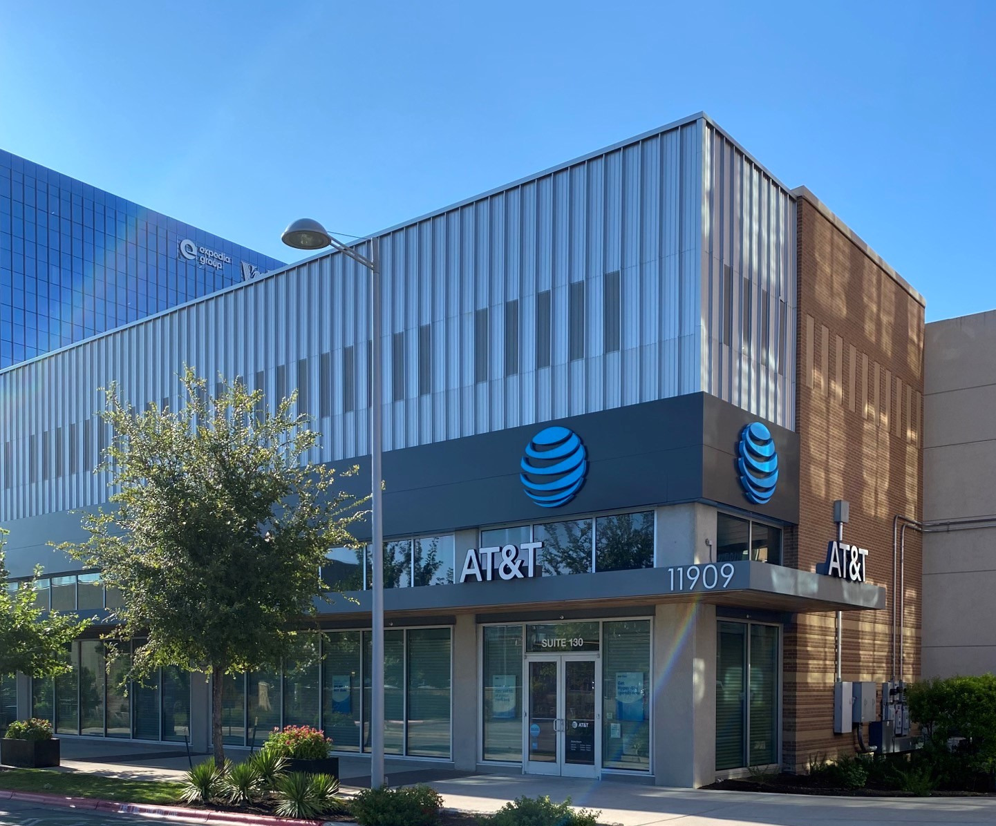 AT&T Austin Cell Phones, Wireless Plans & Accessories 11909 Domain