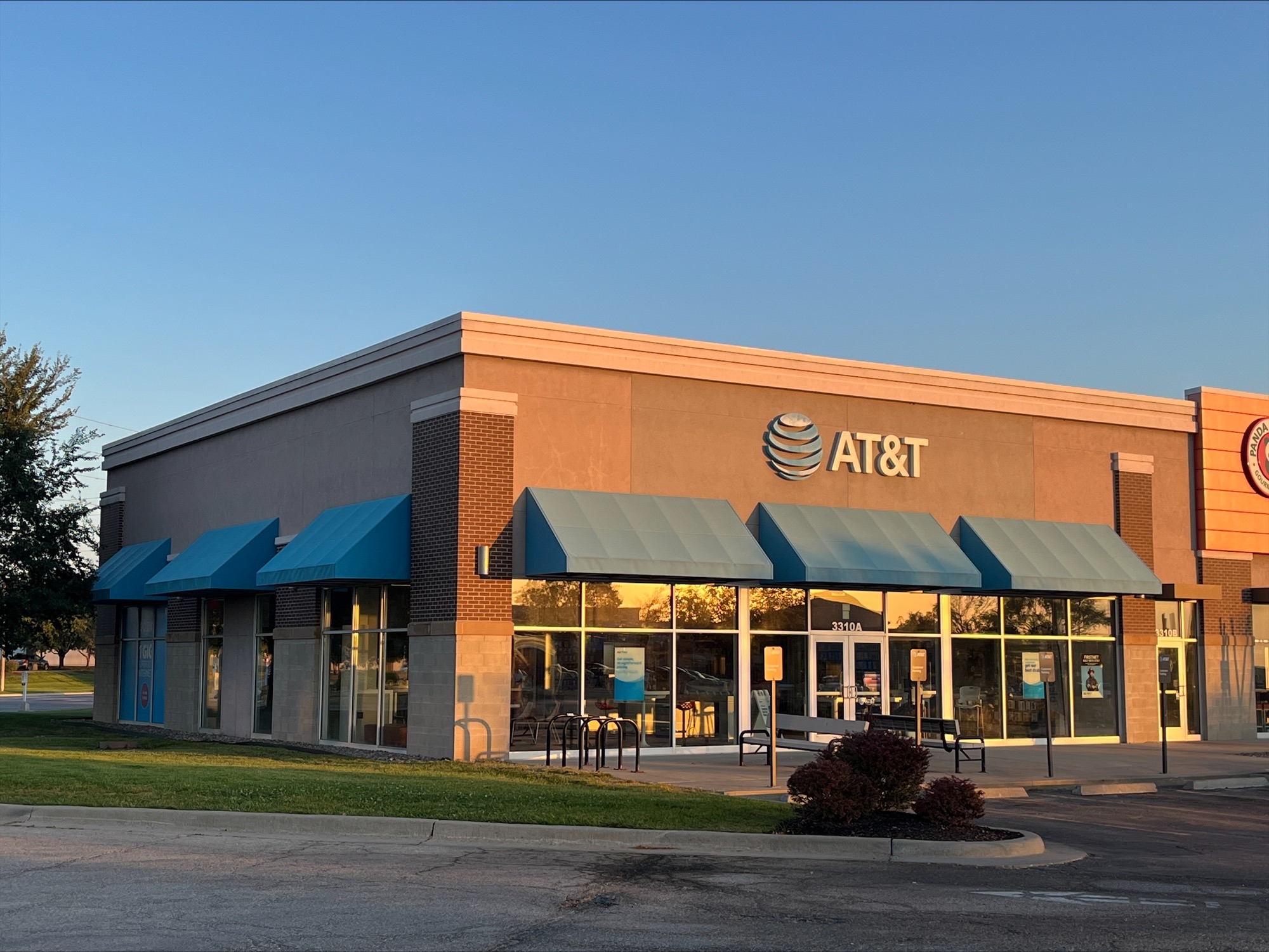 Cell Phone Store in Lawrence | iPhones, Samsung Phones, Prepaid Phones ...
