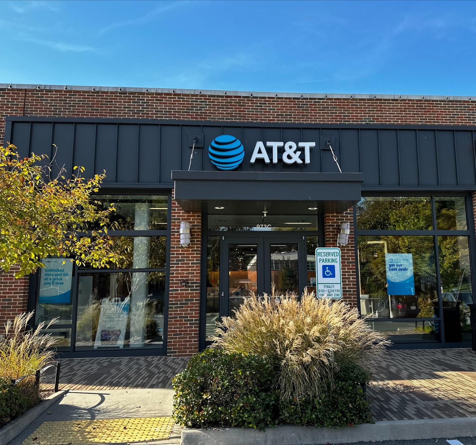 Cell Phone Store in Charlottesville | iPhones, Samsung Phones, Prepaid ...