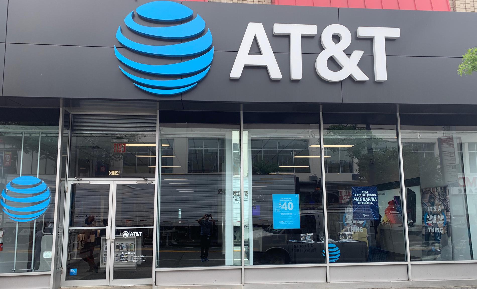 AT&T New York | Cell Phones, Wireless Plans & Accessories | 614 West ...