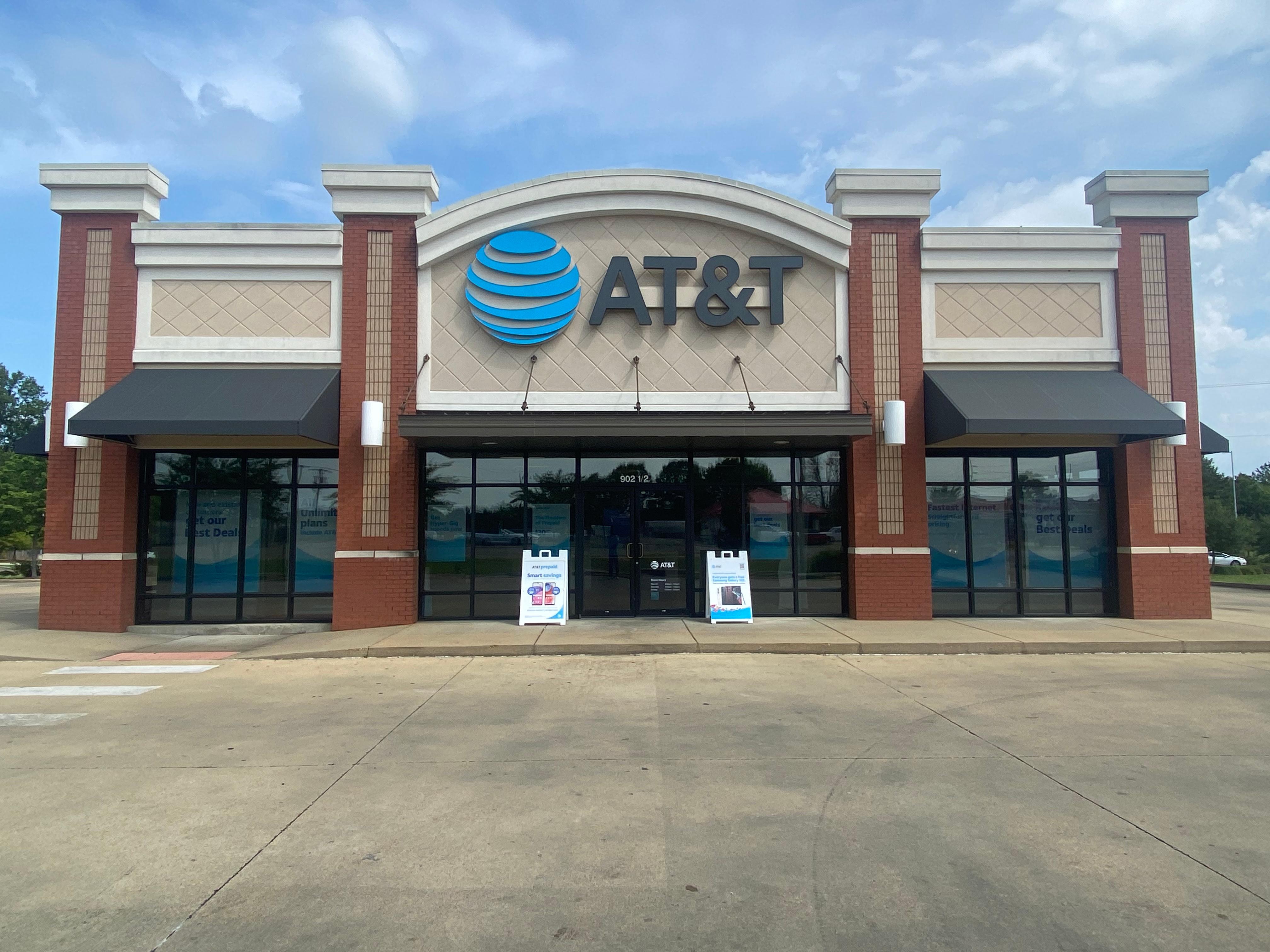 Cell Phone Store in Starkville, MS iPhones, Samsung Phones, Prepaid