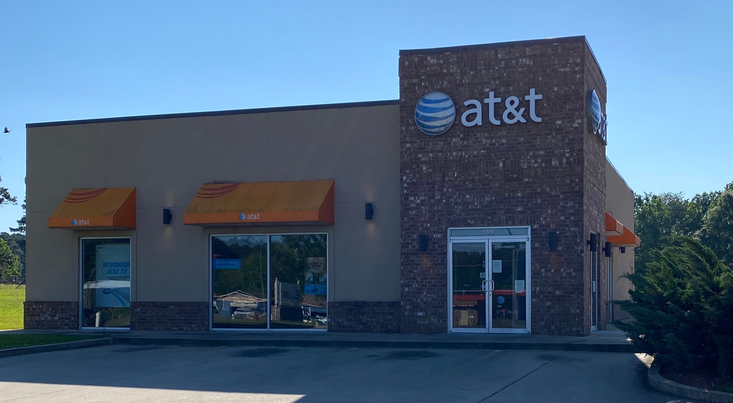 Cell Phone Store in Forest | iPhones, Samsung Phones, Prepaid Phones ...
