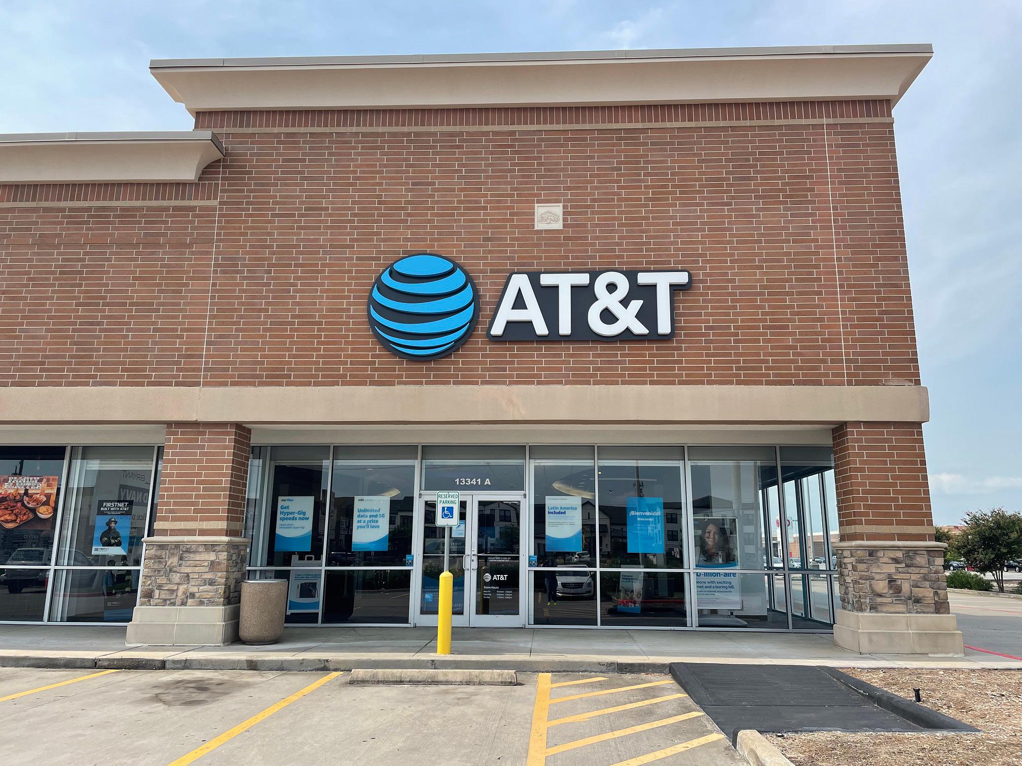 Cell Phone Store in Houston | iPhones, Samsung Phones, Prepaid Phones ...