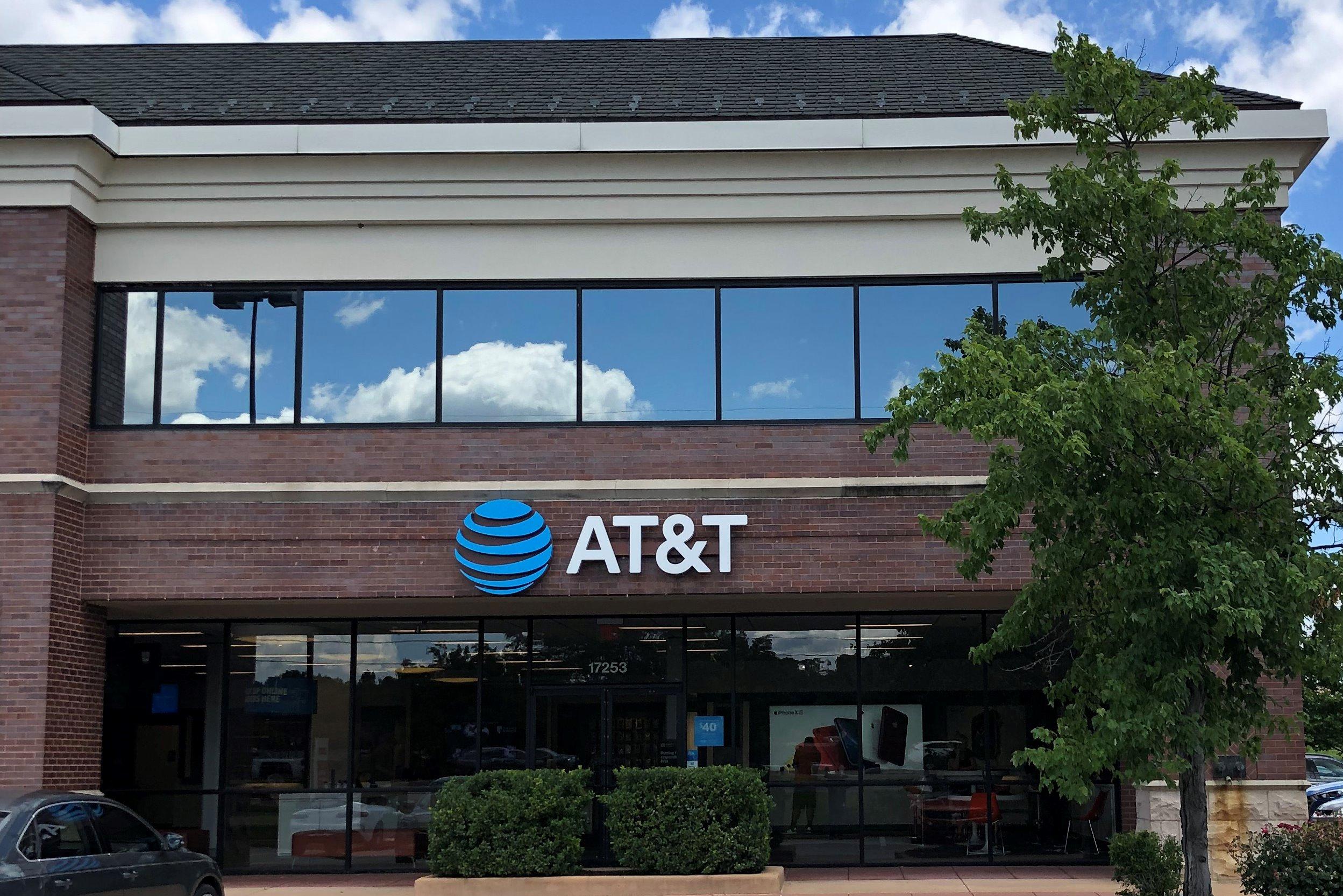 Cell Phone Store in Chesterfield | iPhones, Samsung Phones, Prepaid ...