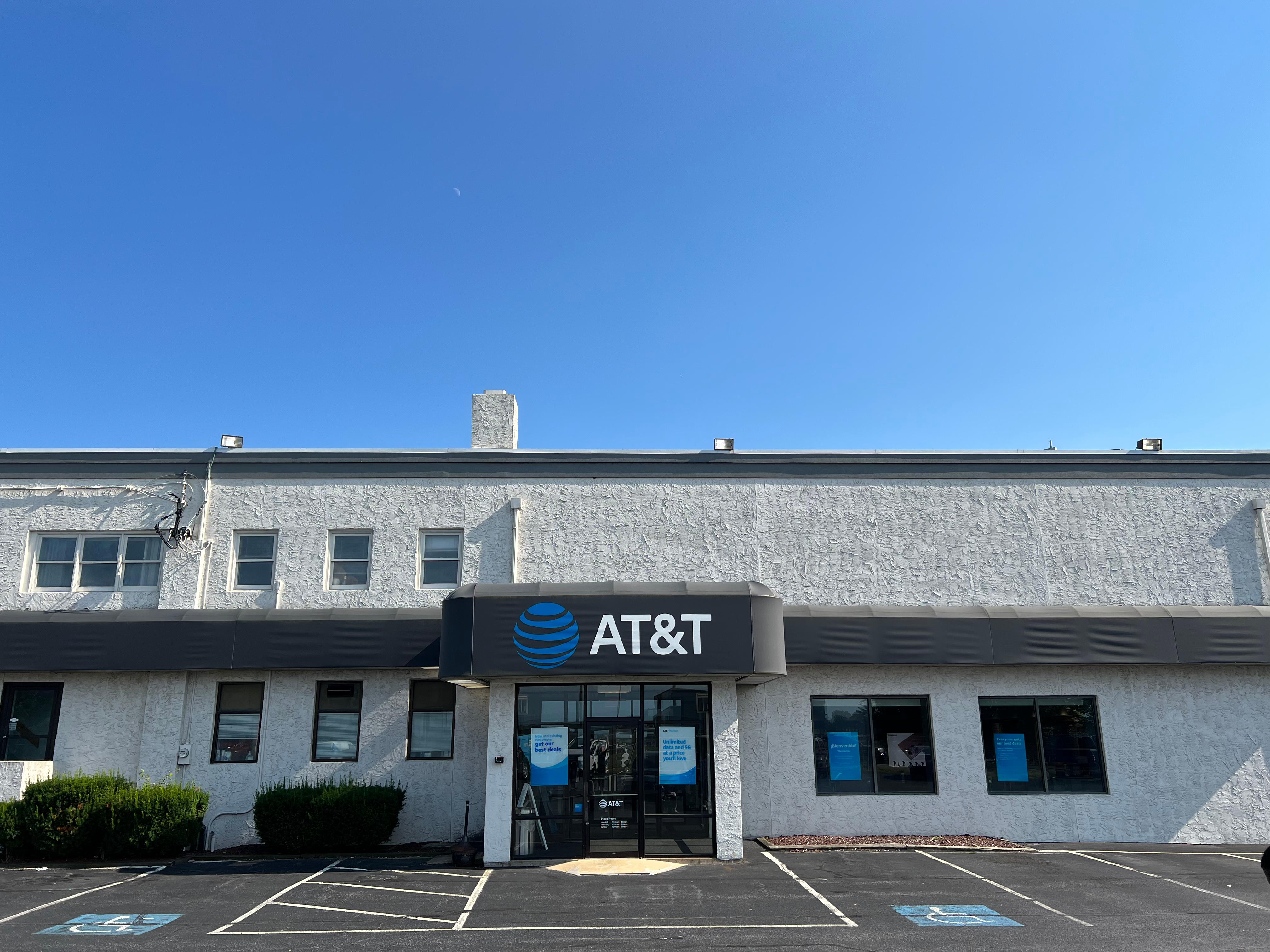 AT&T Whitehall Cell Phones, Wireless Plans & Accessories 1906