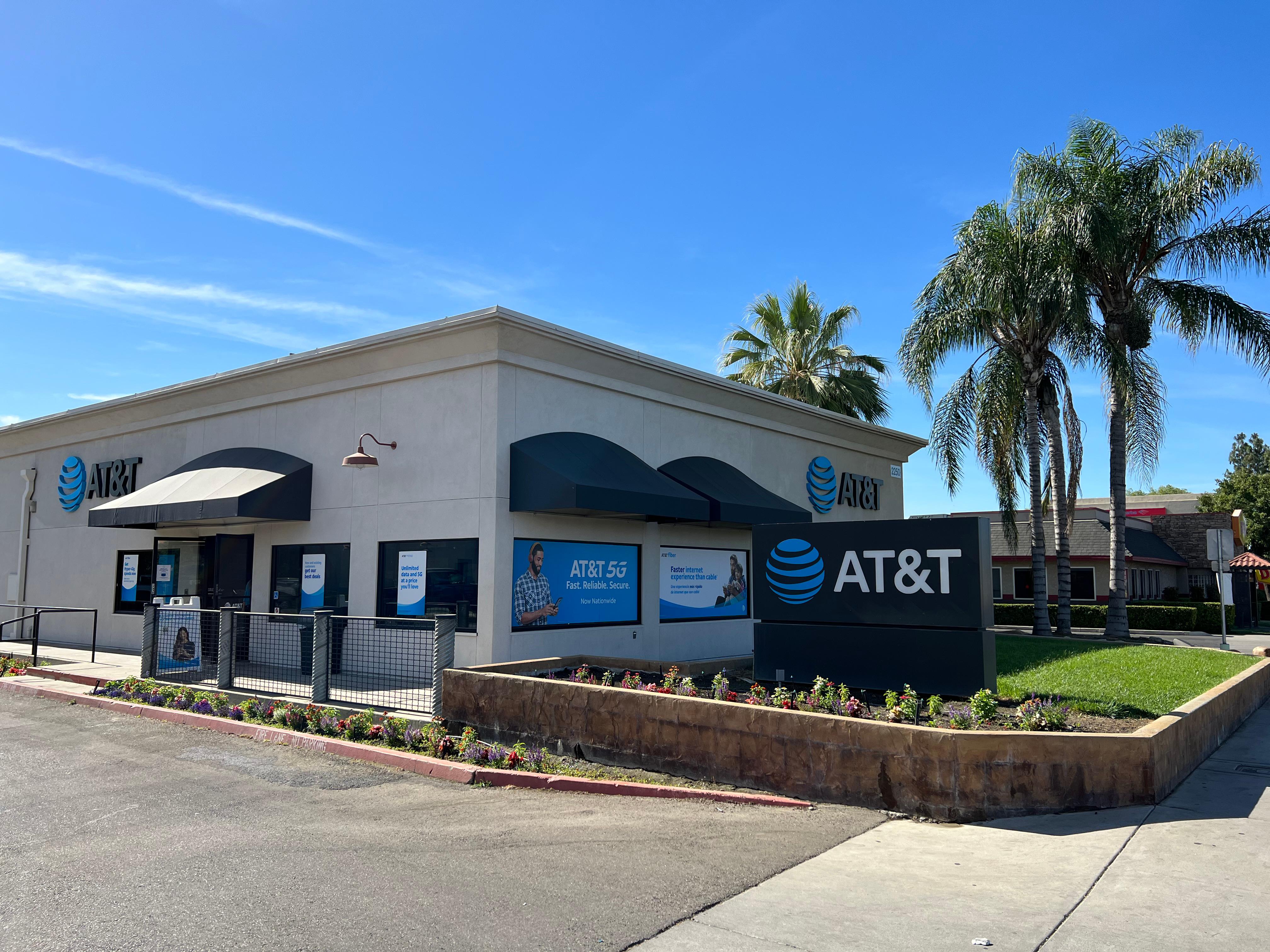 Cell Phones, Plans & Accessories in Visalia, CA AT&T Store S Mooney