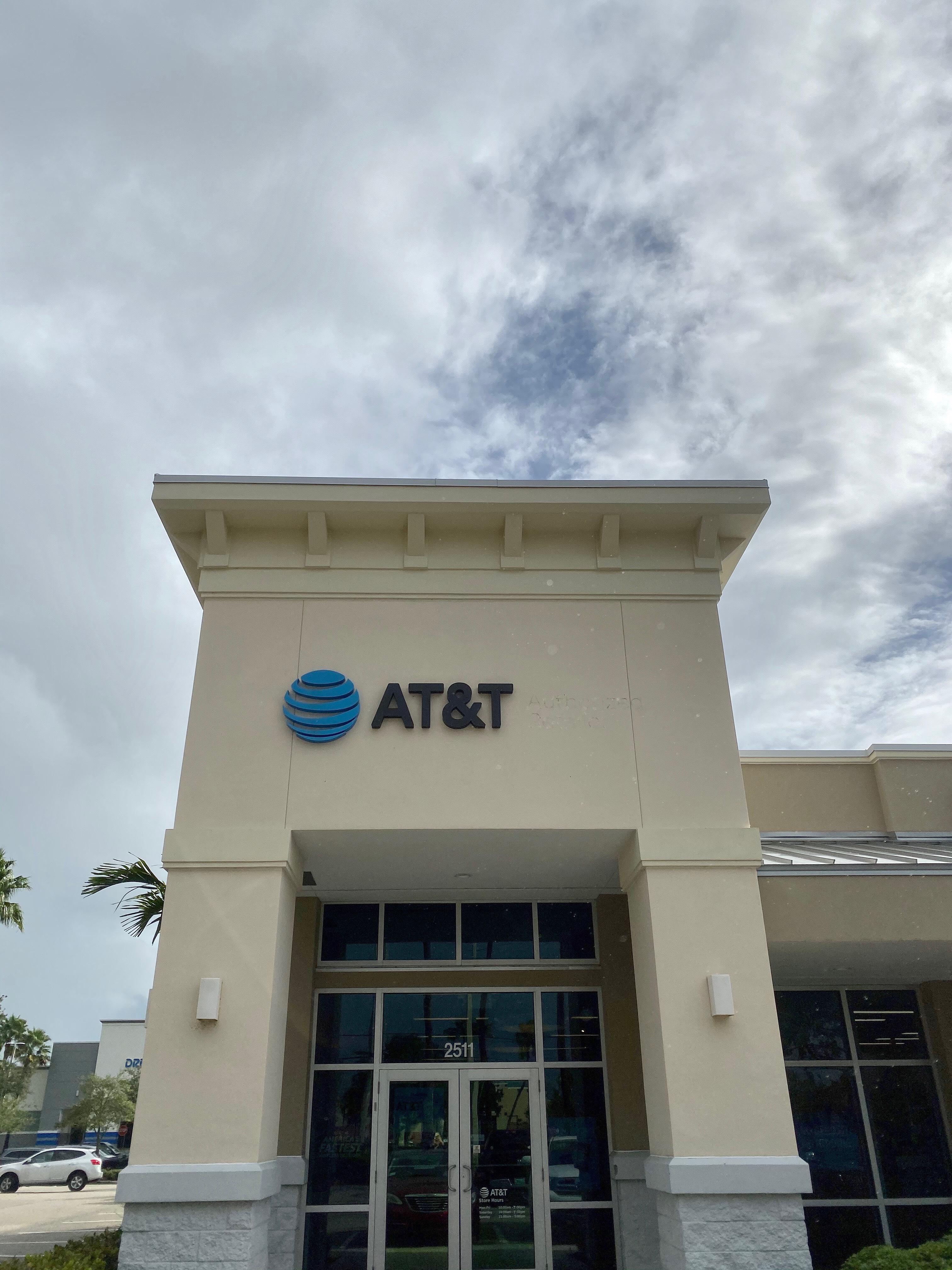 Cell Phone Store in Stuart | iPhones, Samsung Phones, Prepaid Phones ...