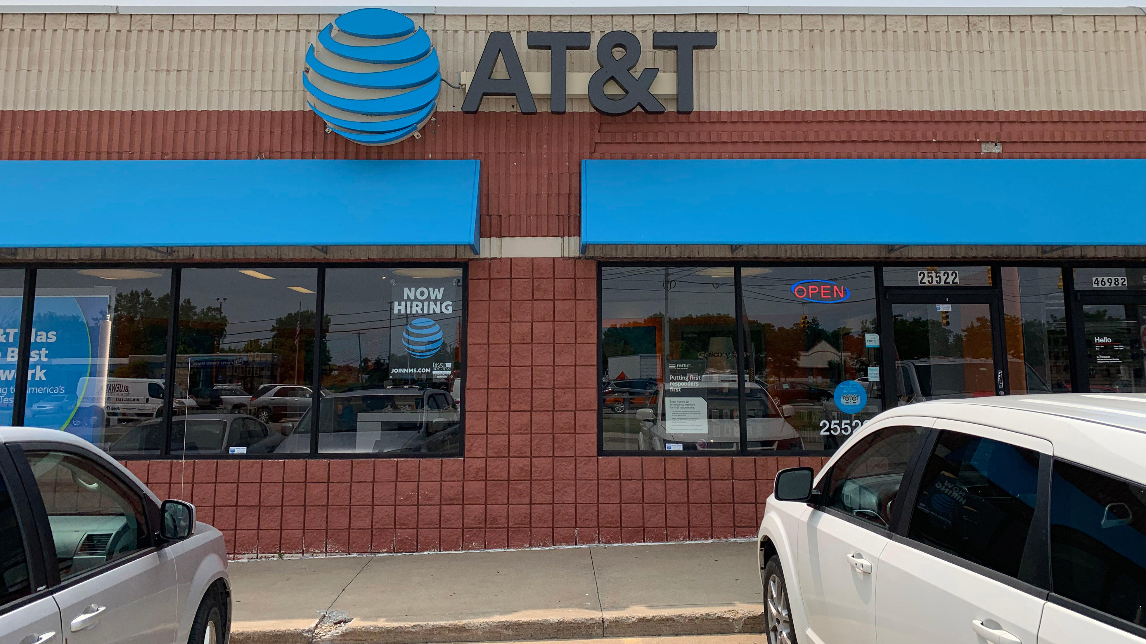 Cell Phone Store in Chesterfield | iPhones, Samsung Phones, Prepaid ...