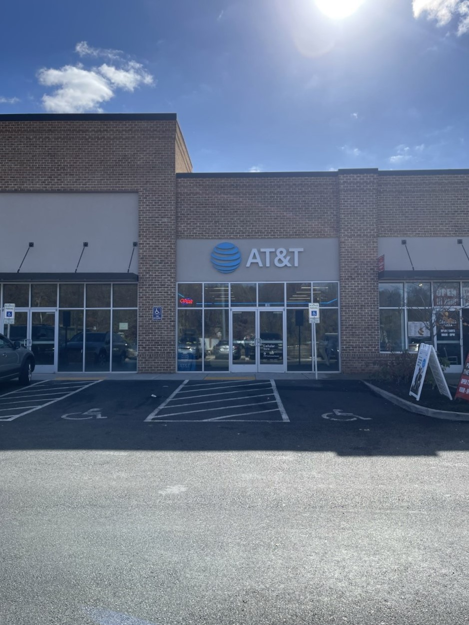AT&T Store CHARLOTTESVILLE 601 Fifth Street Lndg Ste 103